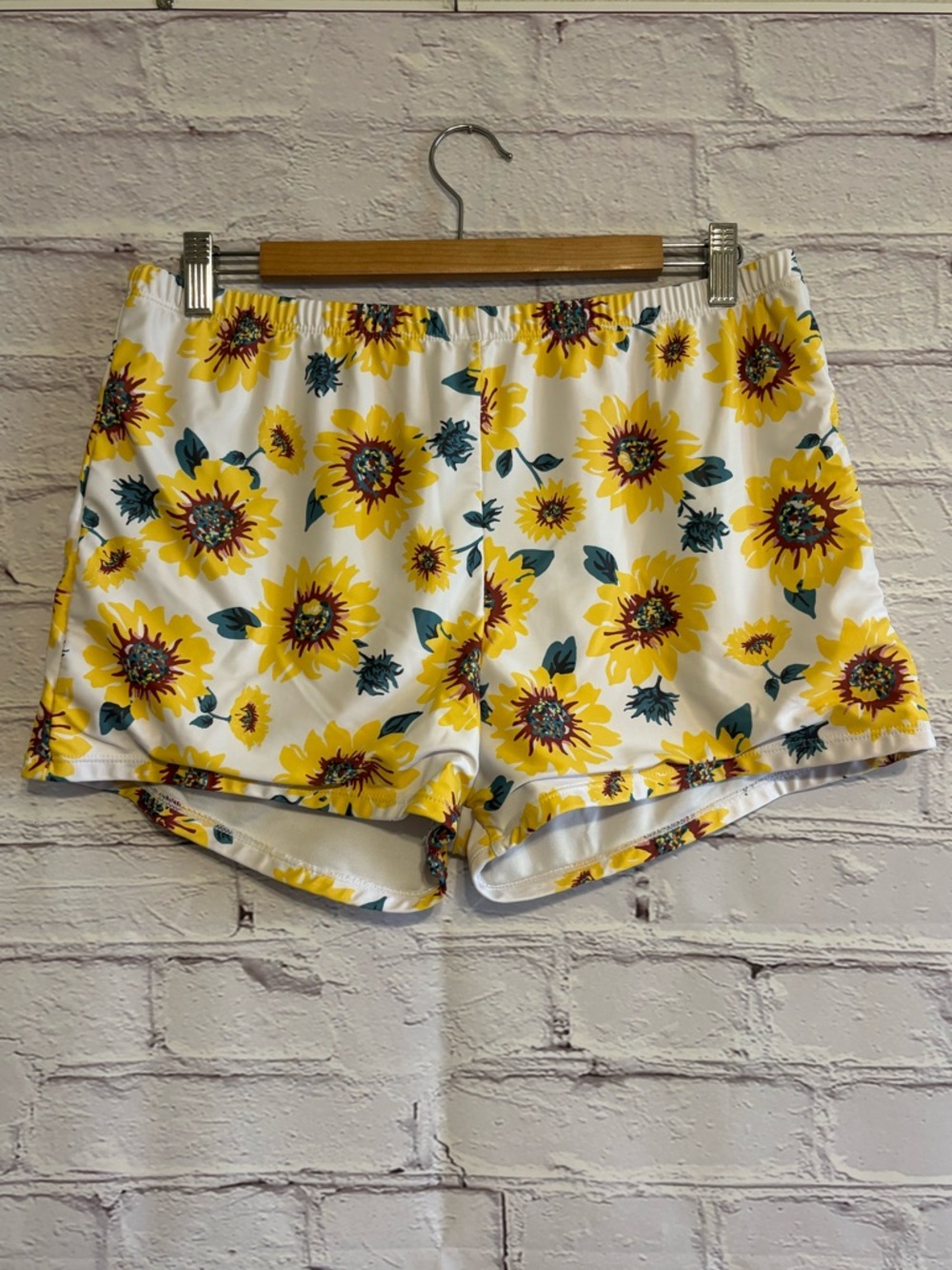 🌿5/$25 SHEIN Sunflower Print Swim Shorts